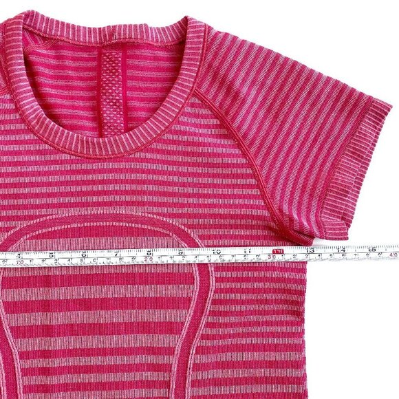 Lululemon Womens Swiftly Tech Short Sleeve Shirt Rare Design Striped - Picture 11 of 15
